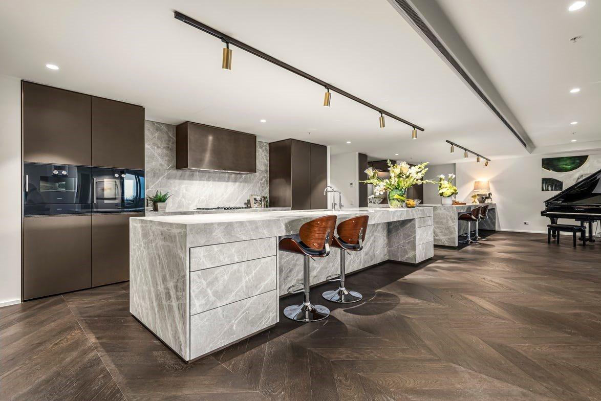 1008/20 Queens Road, Melbourne, 3004