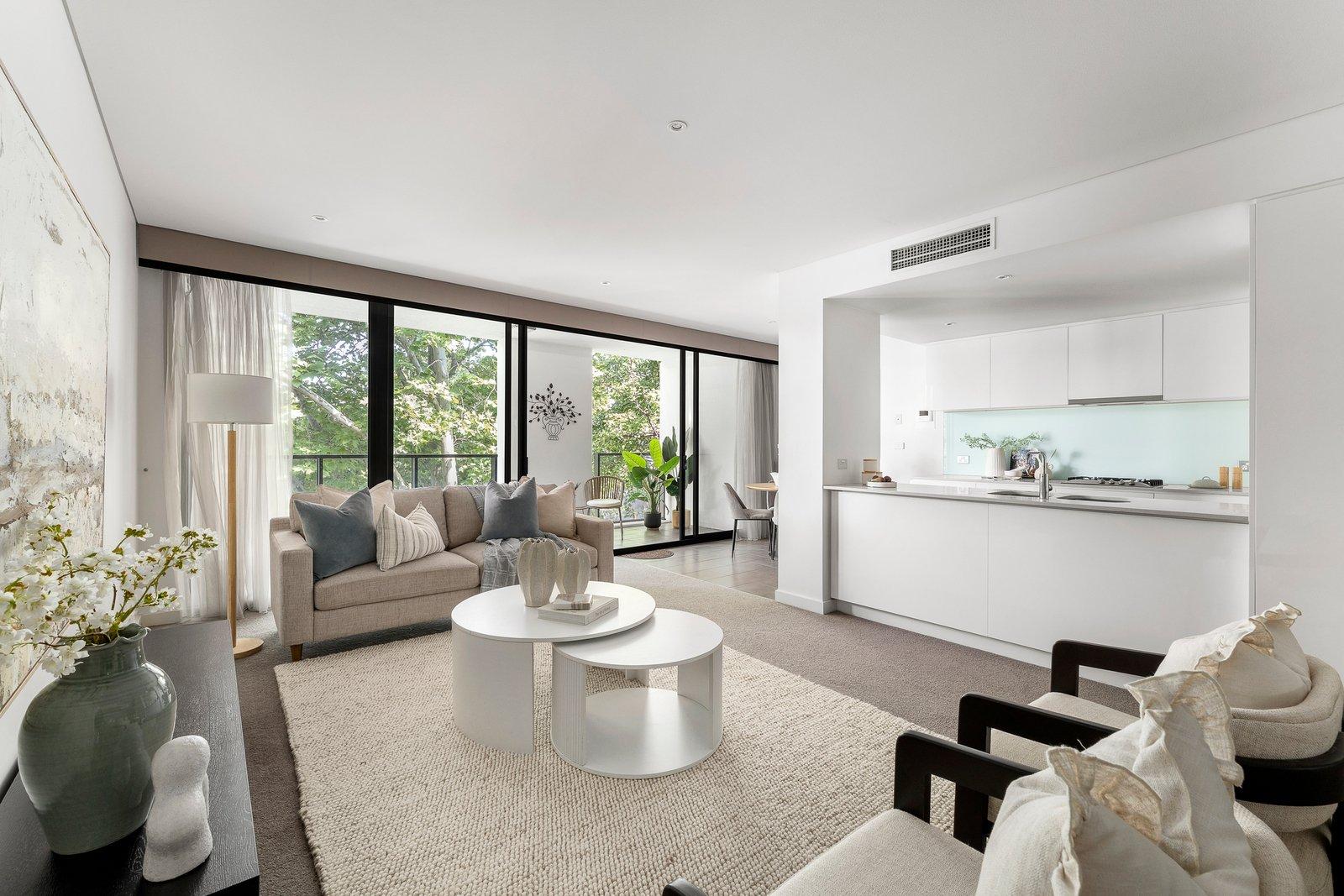 102/53 Chaucer Crescent, Canterbury, 3126