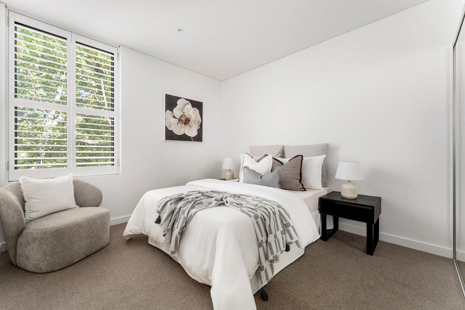 102/53 Chaucer Crescent, Canterbury, 3126