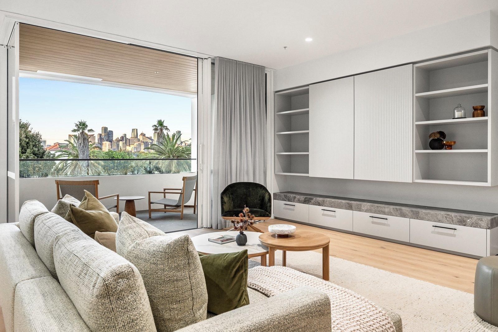 102/103 Beach Street, Port Melbourne, 3207