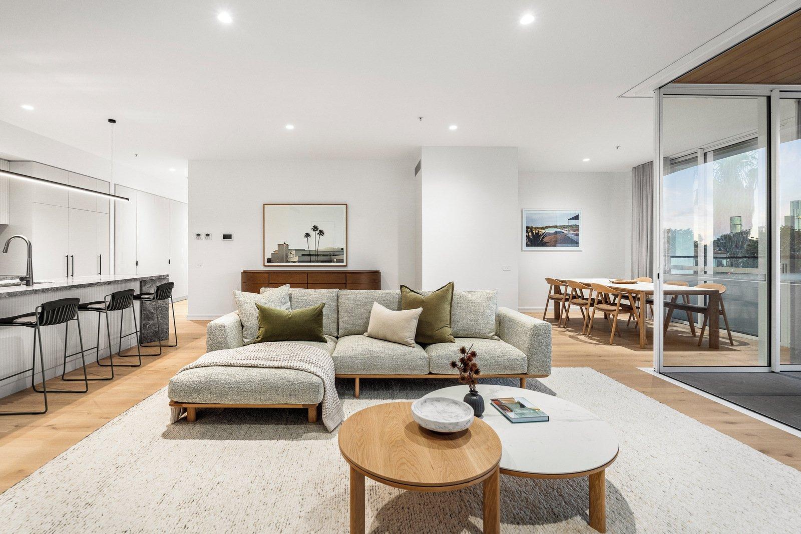 102/103 Beach Street, Port Melbourne, 3207