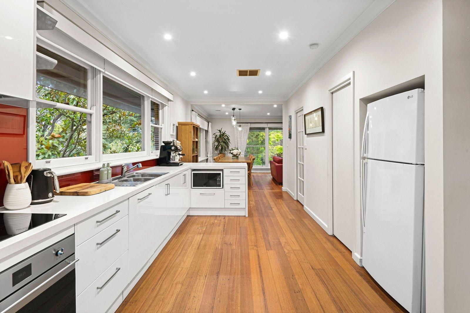 11 Bareena Drive, Mount Eliza, 3930