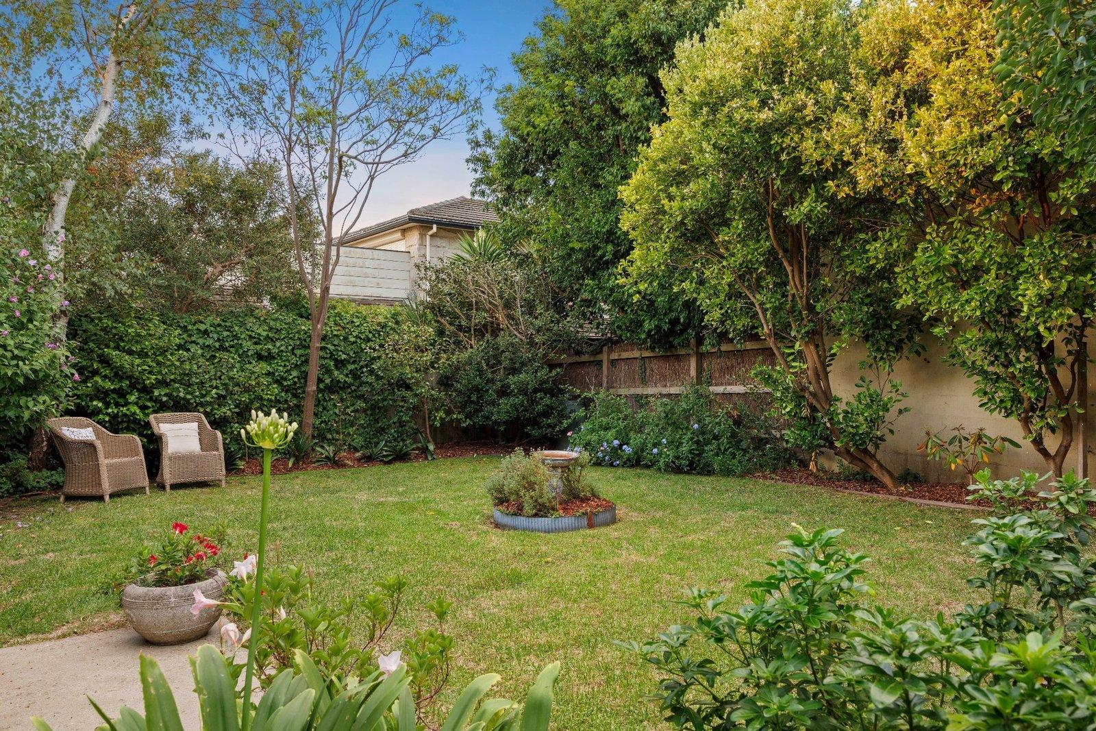 11 Dalsten Grove, Mount Eliza, 3930