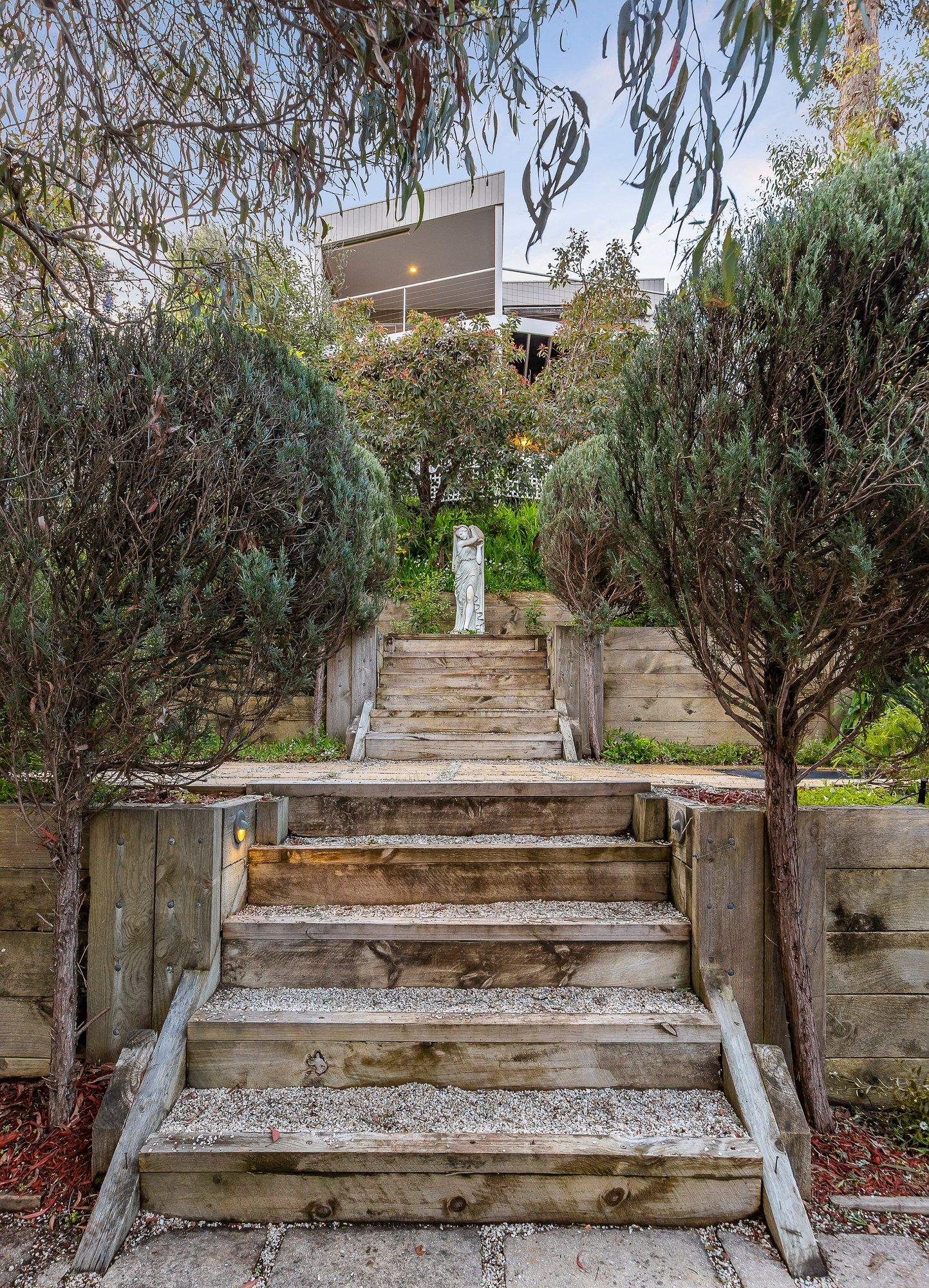 11 Deans Marsh Road, Lorne, 3232