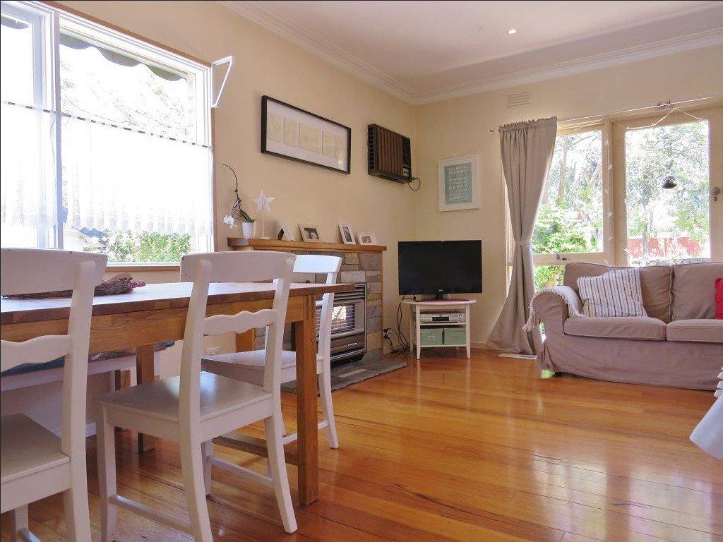 11 Harry Street, Doncaster East, 3109