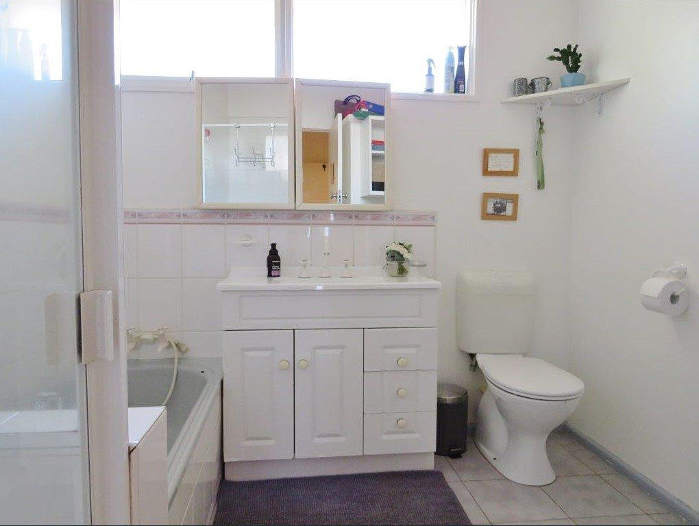 11 Harry Street, Doncaster East, 3109