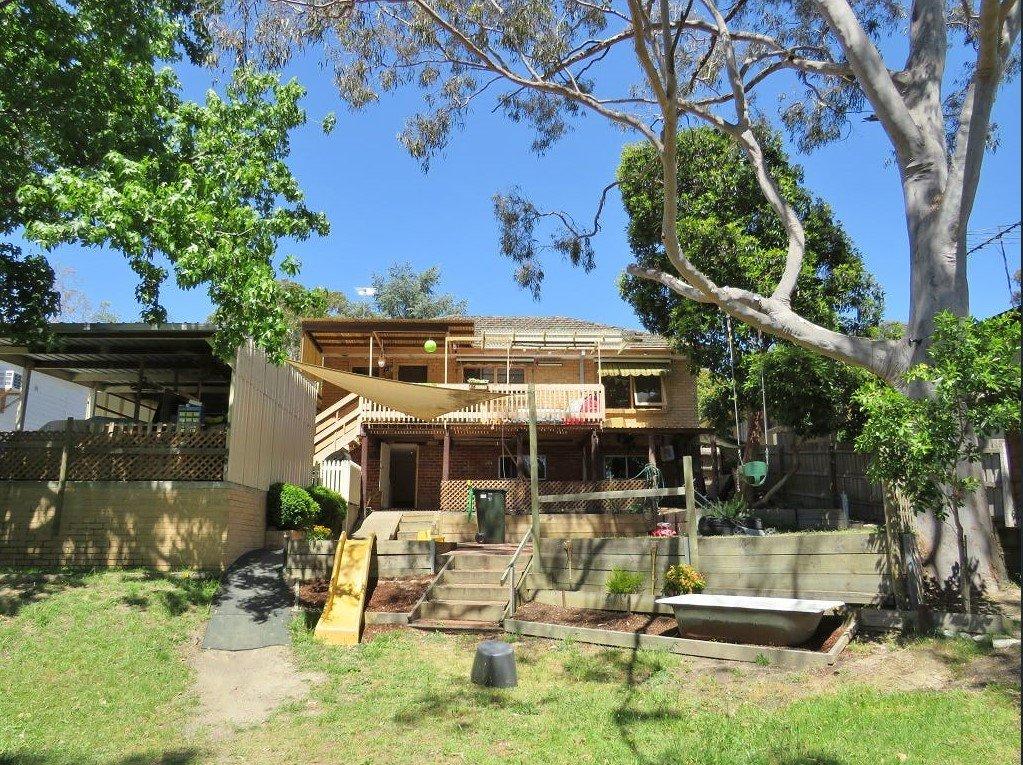 11 Harry Street, Doncaster East, 3109