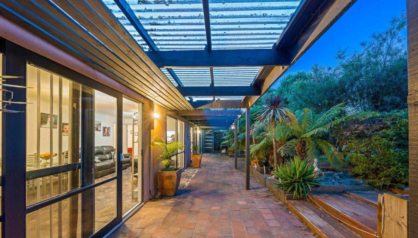 11 Karleen Court, Mornington, 3931