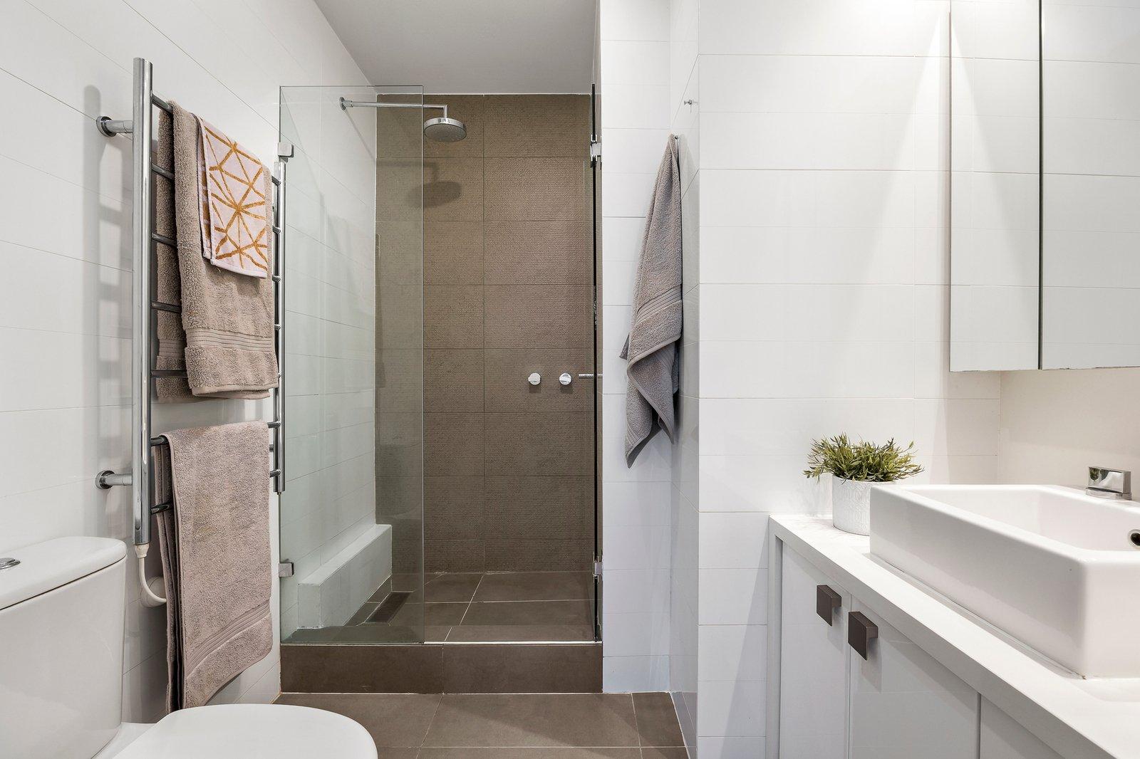 11 Myoora Road, Toorak, 3142