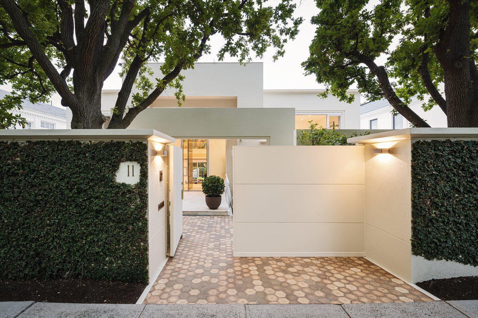 11 Robertson Street, Toorak, 3142