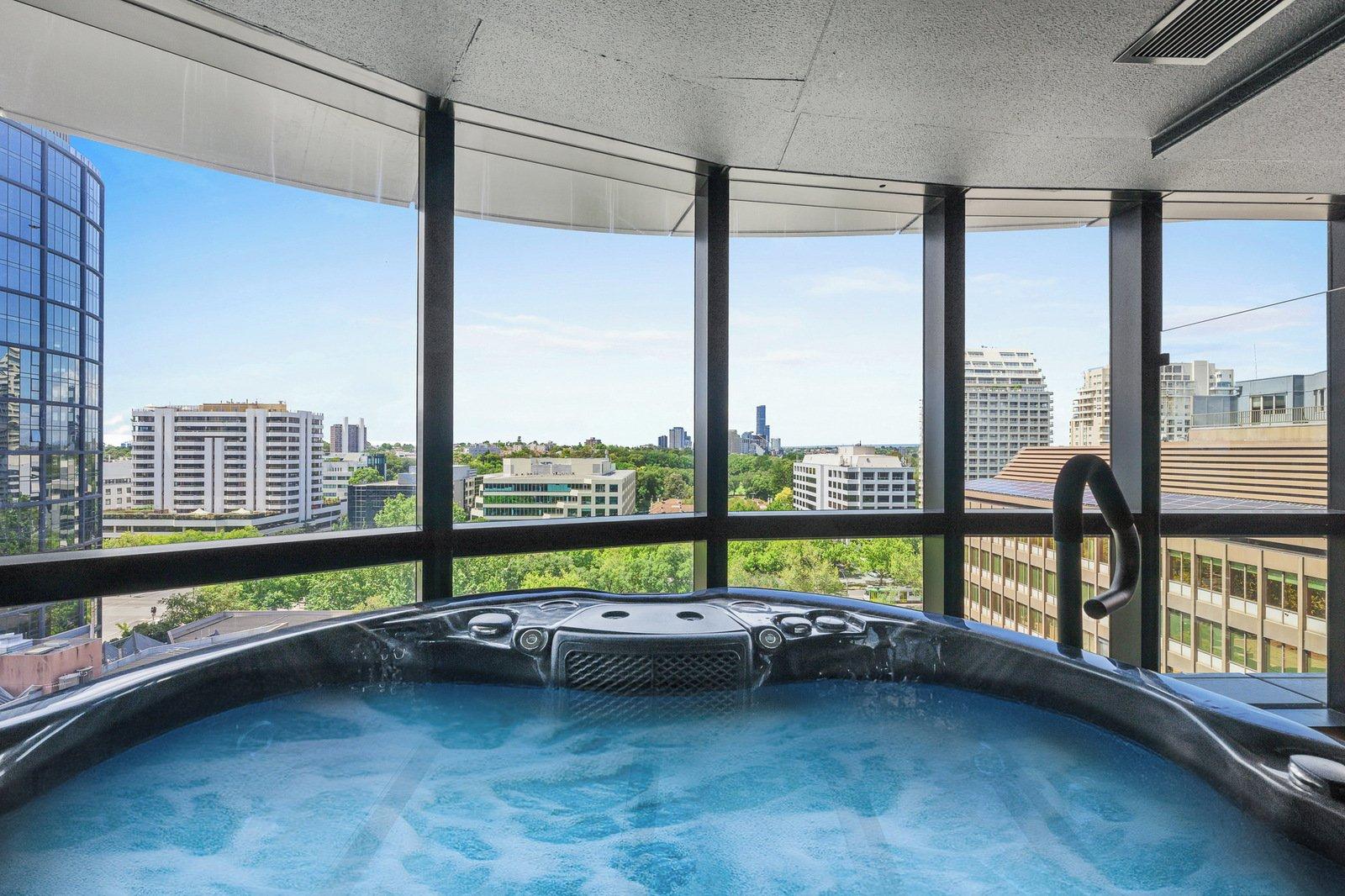 1102/20 Queens Road, Melbourne, 3004