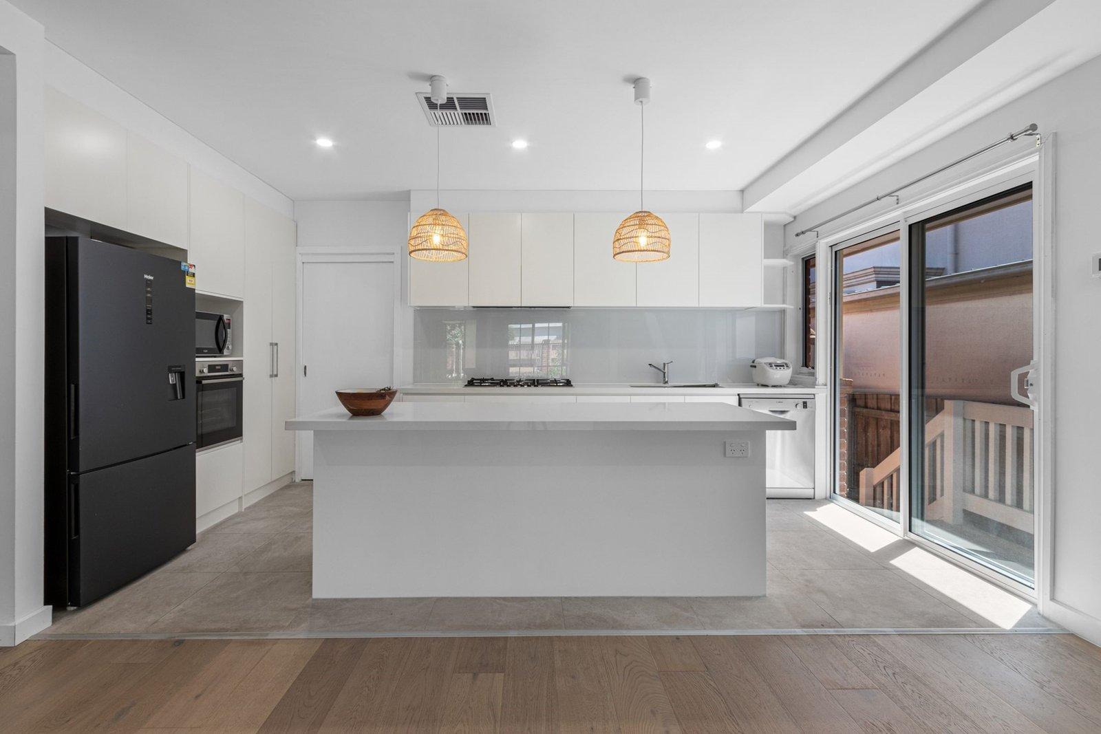 1/11 Freeman Street, Balwyn, Vic