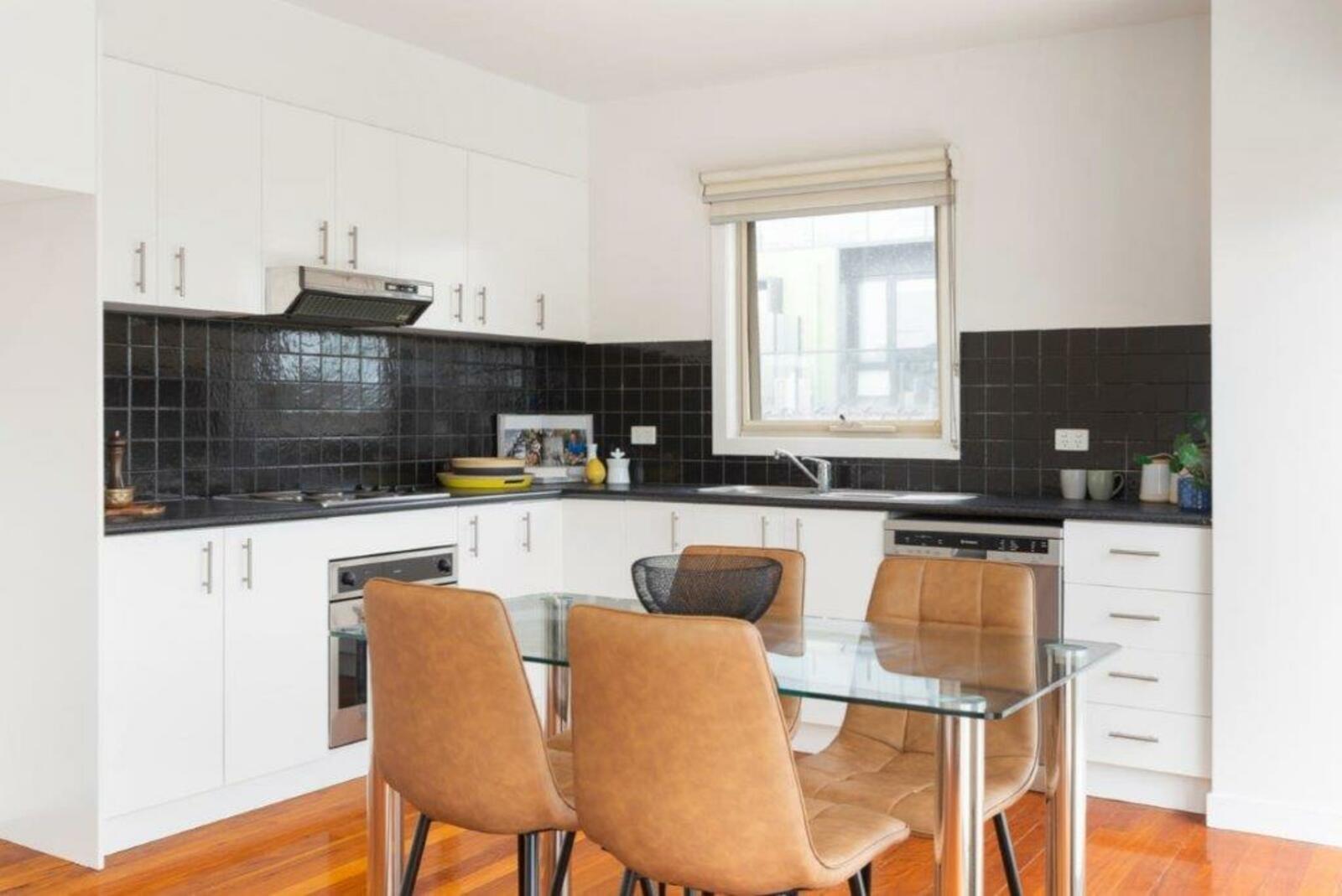 1/17 Martin Street, St Kilda, 3182