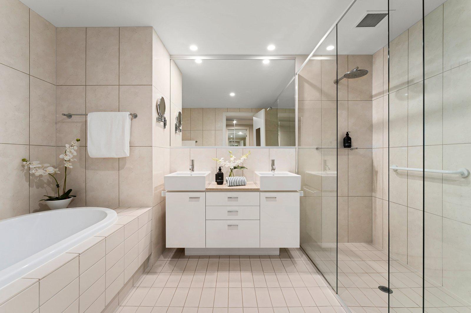 1/188 Canterbury Road, Canterbury, 3126