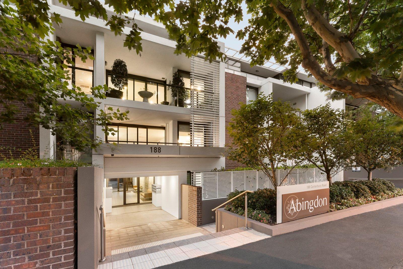 1/188 Canterbury Road, Canterbury, 3126