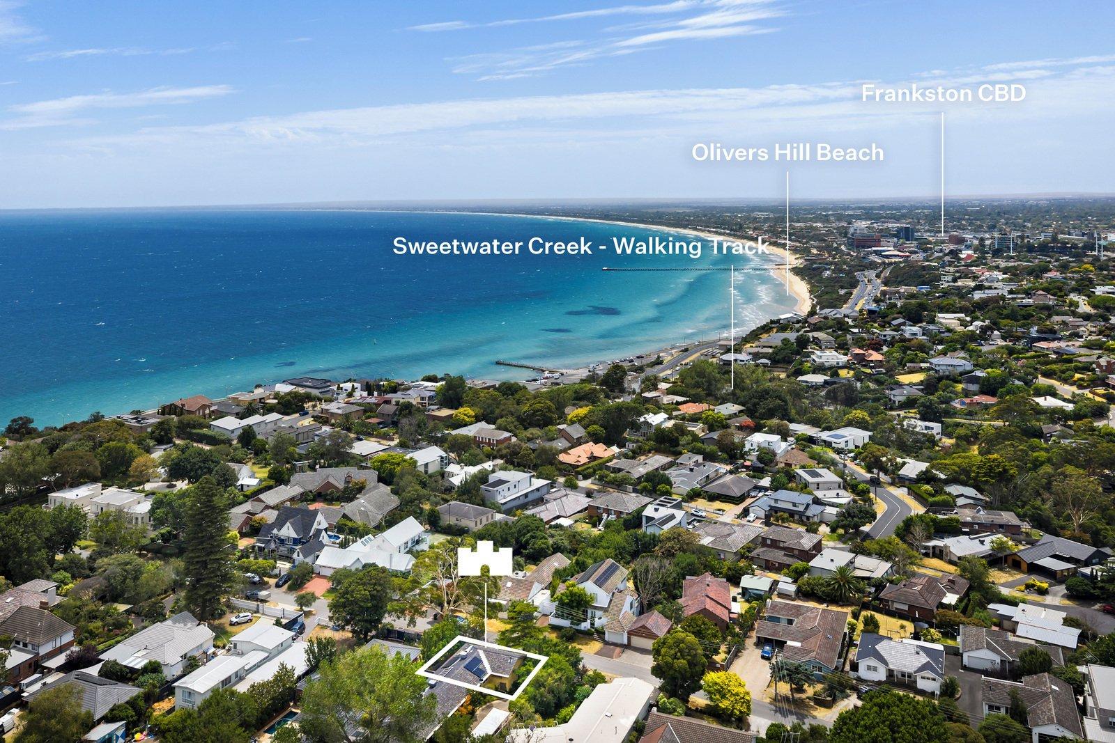 1/18 Bruarong Crescent, Frankston South, 3199