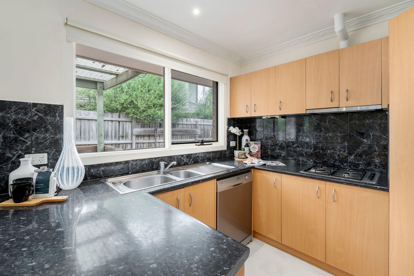 1/2-4 Bowen Road, Doncaster East, 3109