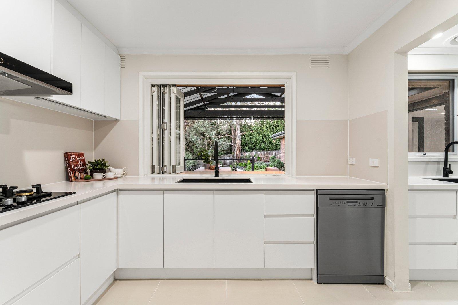 12 Valencia Terrace, Templestowe, 3106