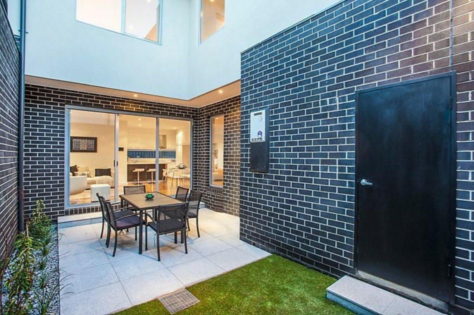 1/2 Alexander Street, Bentleigh East, 3165