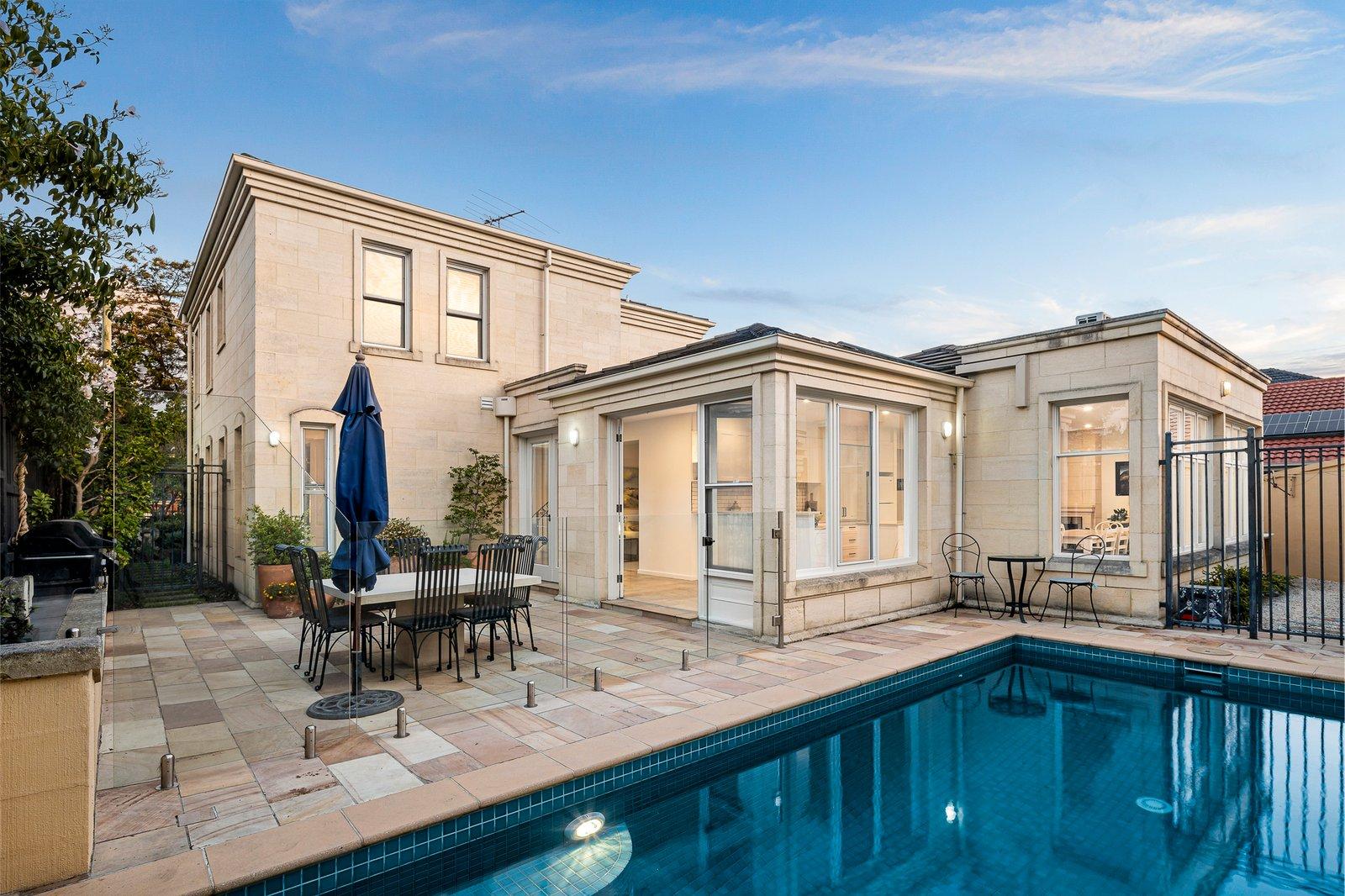 1/2 Clifton Grove, Hawthorn East, 3123