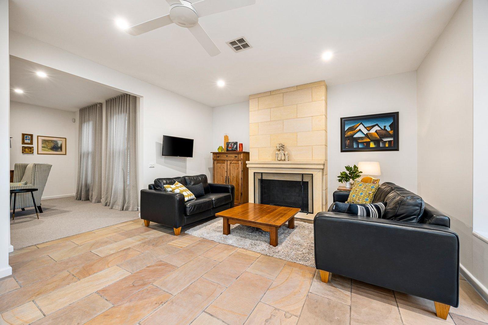 1/2 Clifton Grove, Hawthorn East, 3123