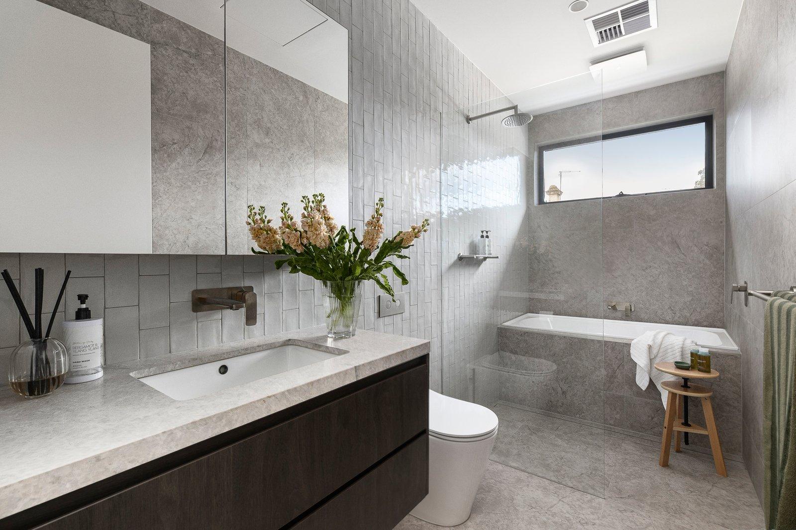 1/2 Fordham Avenue, Camberwell, 3124