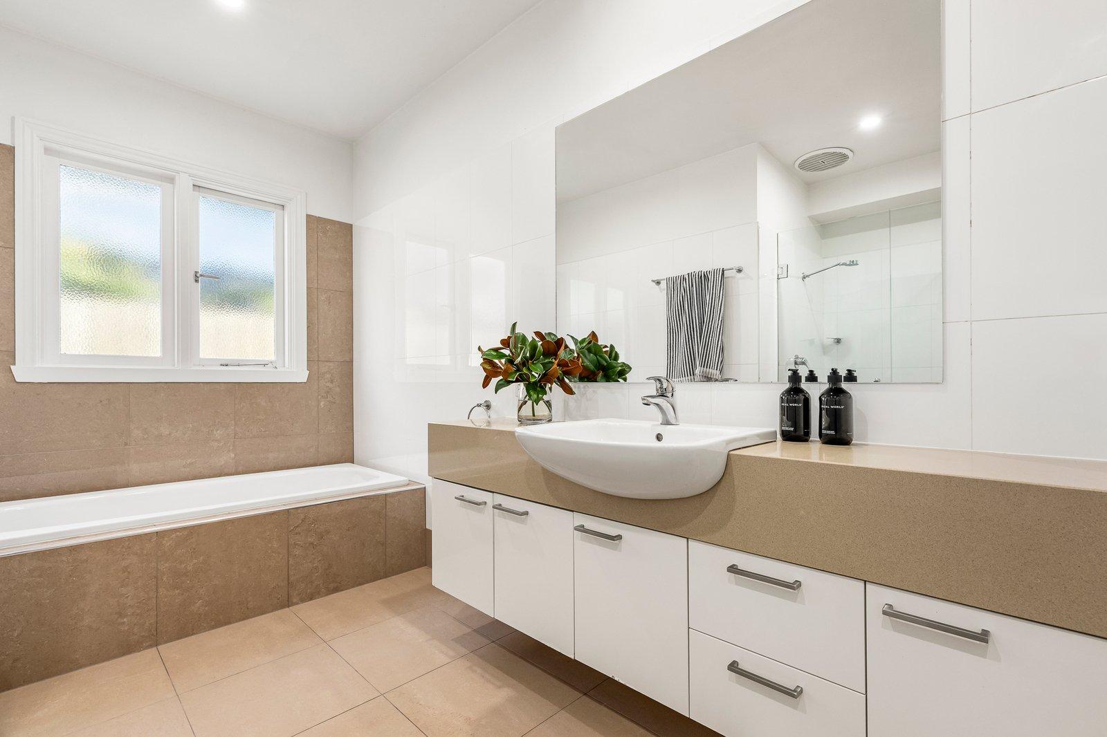 12 Hamilton Street, Brighton, 3186