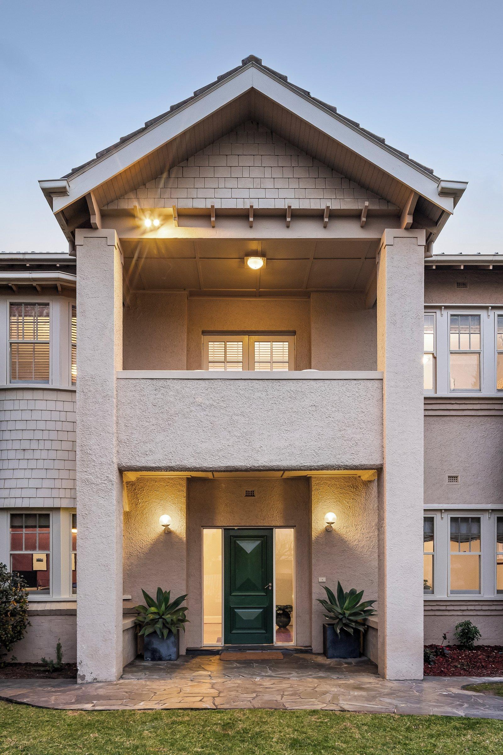 12 Holmwood Avenue, Brighton, 3186