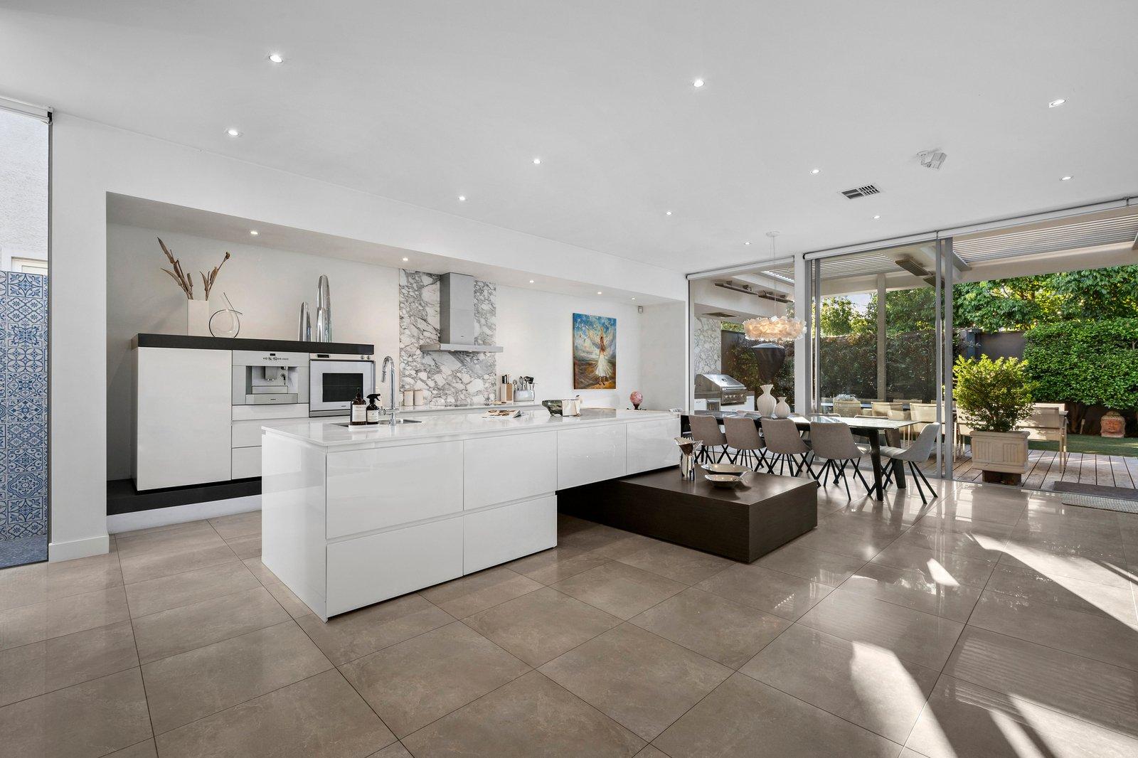 12 Kyarra Street, Hampton, 3188