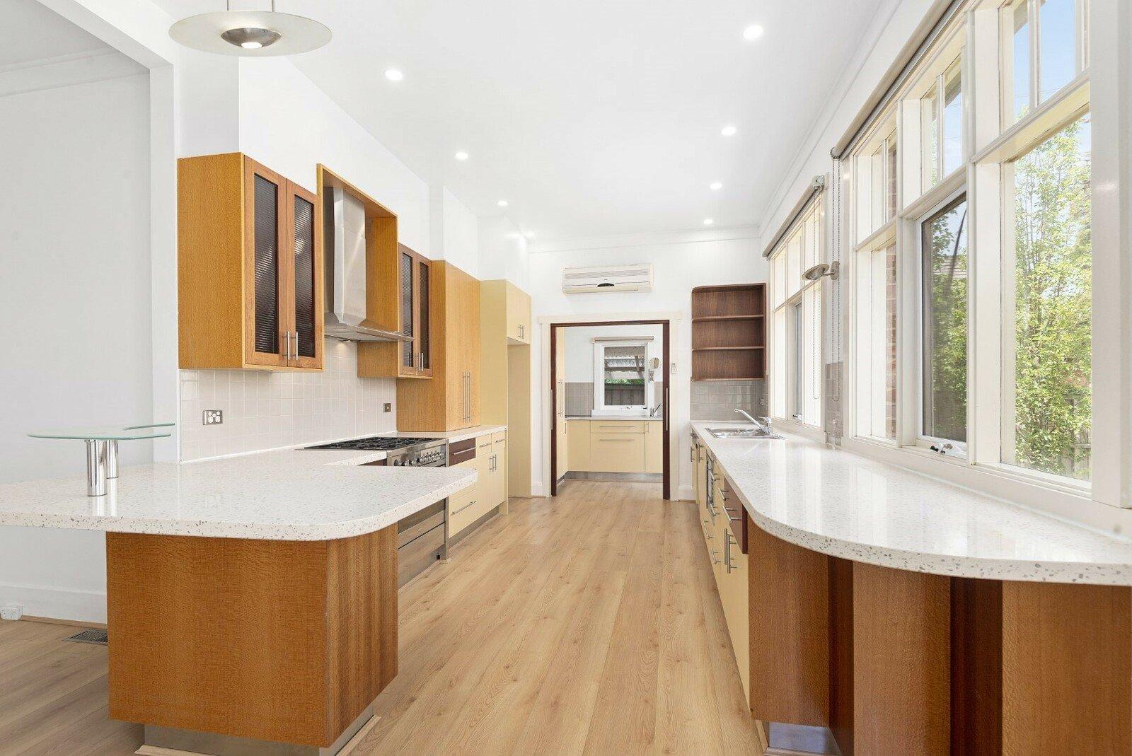 12 Peverill Street, Deepdene, 3103