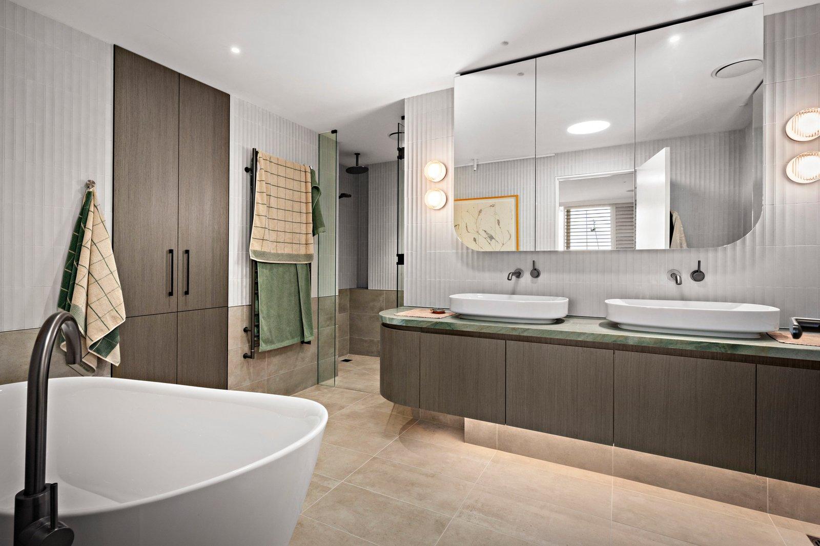 1202/115 Beach Street, Port Melbourne, 3207