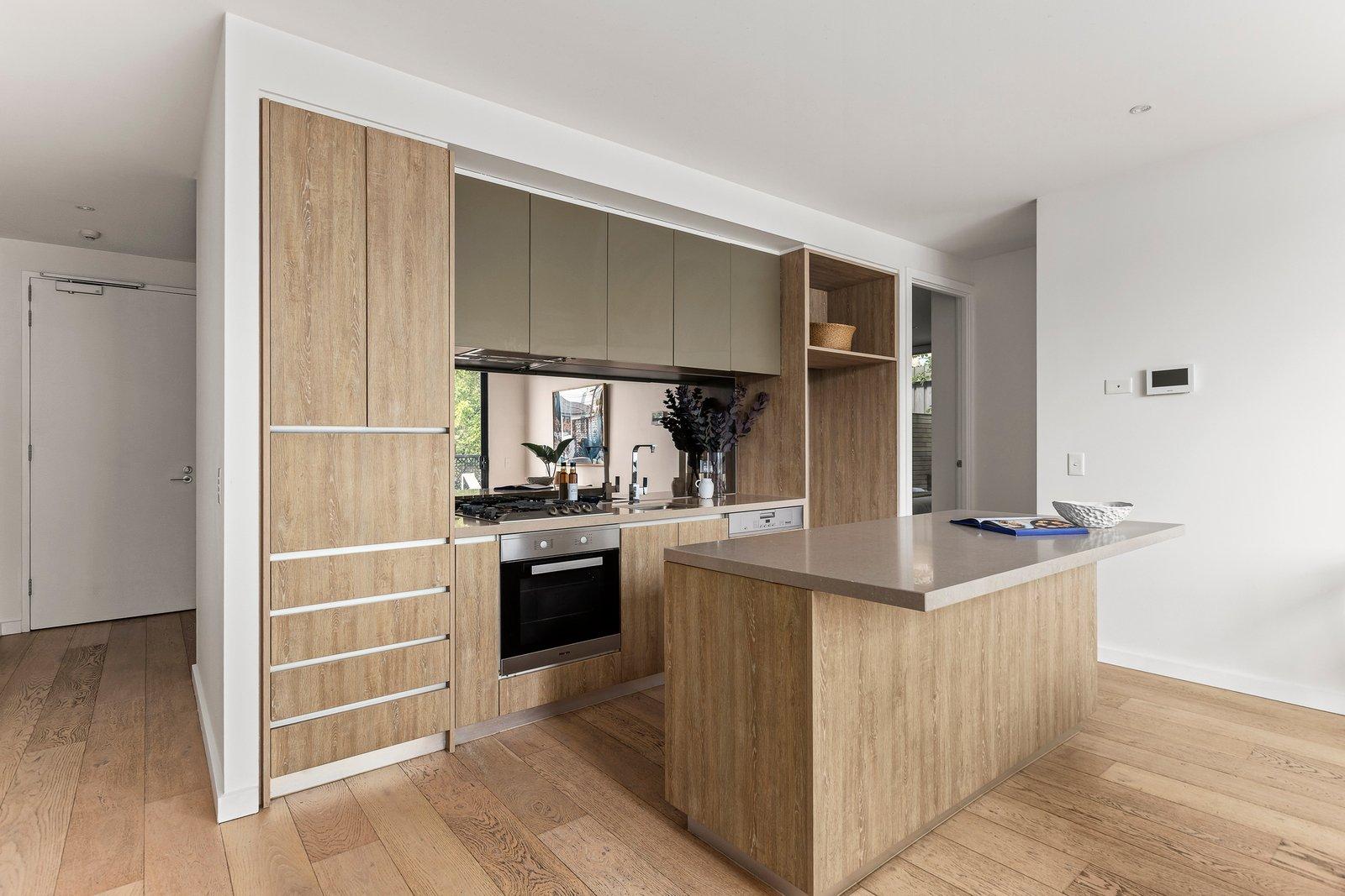 12/17 Riversdale Road, Hawthorn, 3122