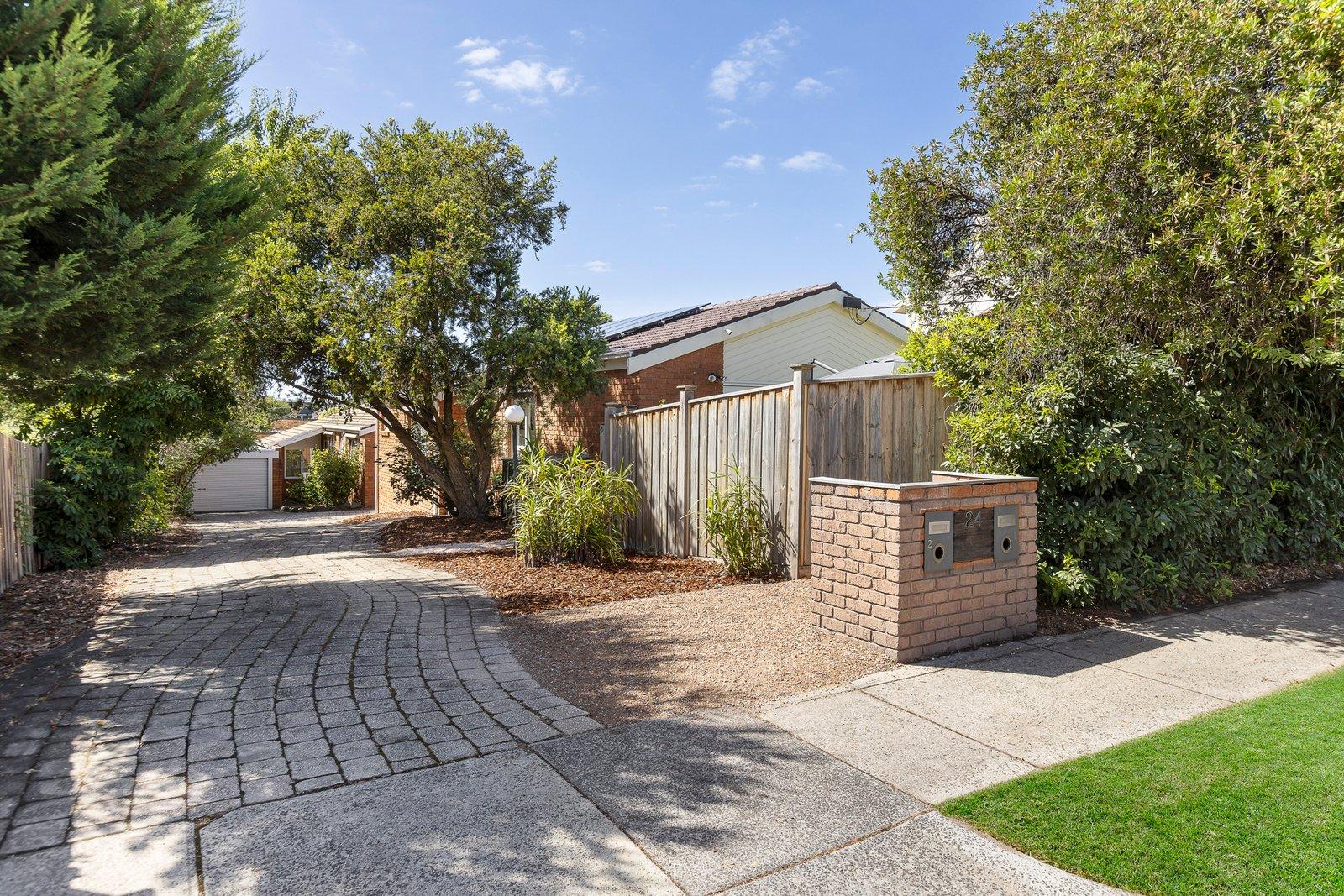 1/24 Strathalbyn Street, Kew East, 3102