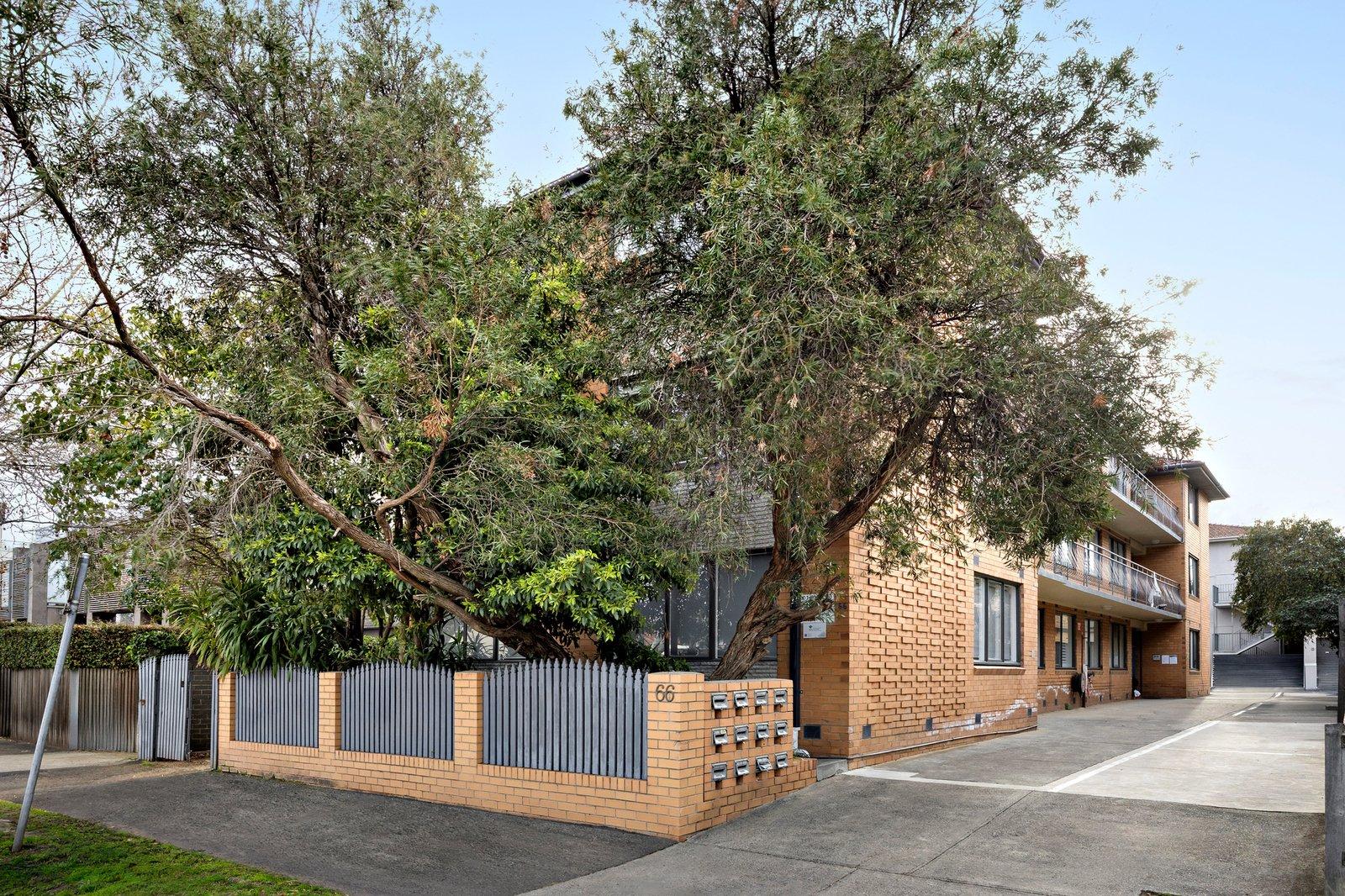 12/66 Foam Street, Elwood, 3184