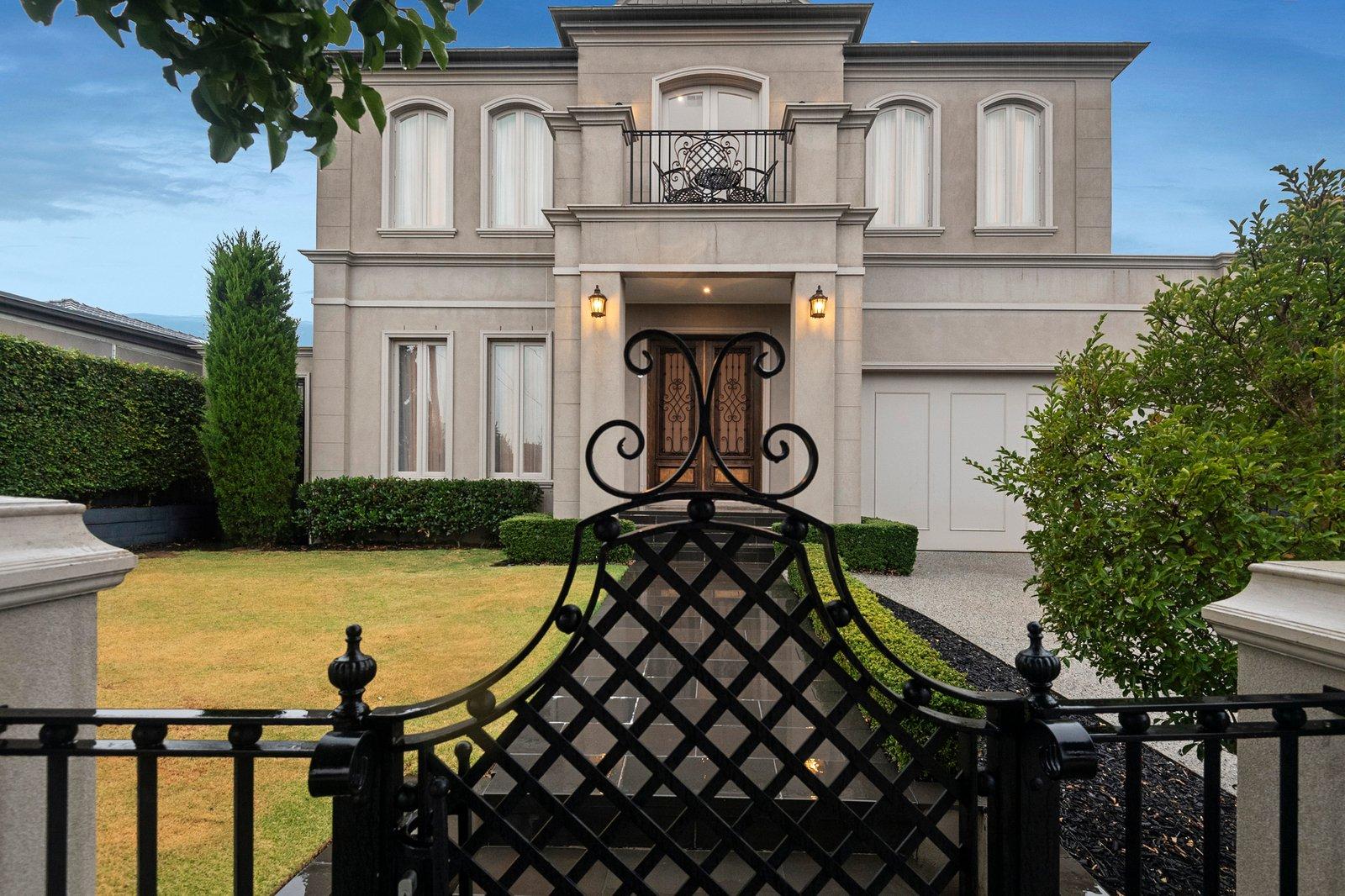 13 Hampshire Road, Doncaster, 3108