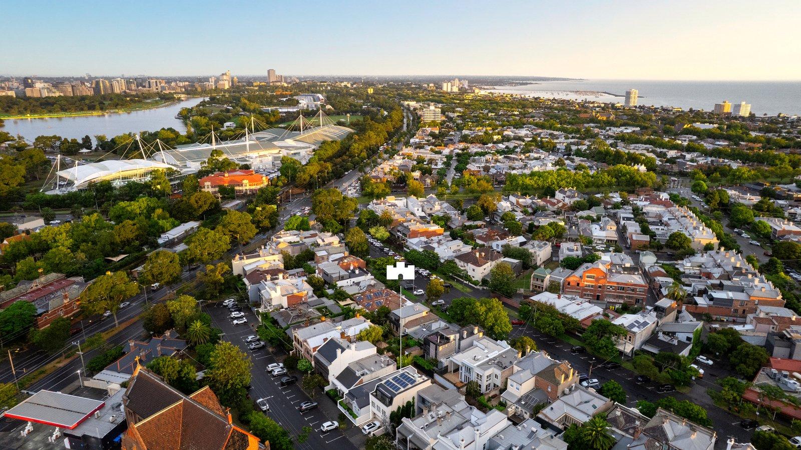 13 Madden Street, Albert Park, 3206