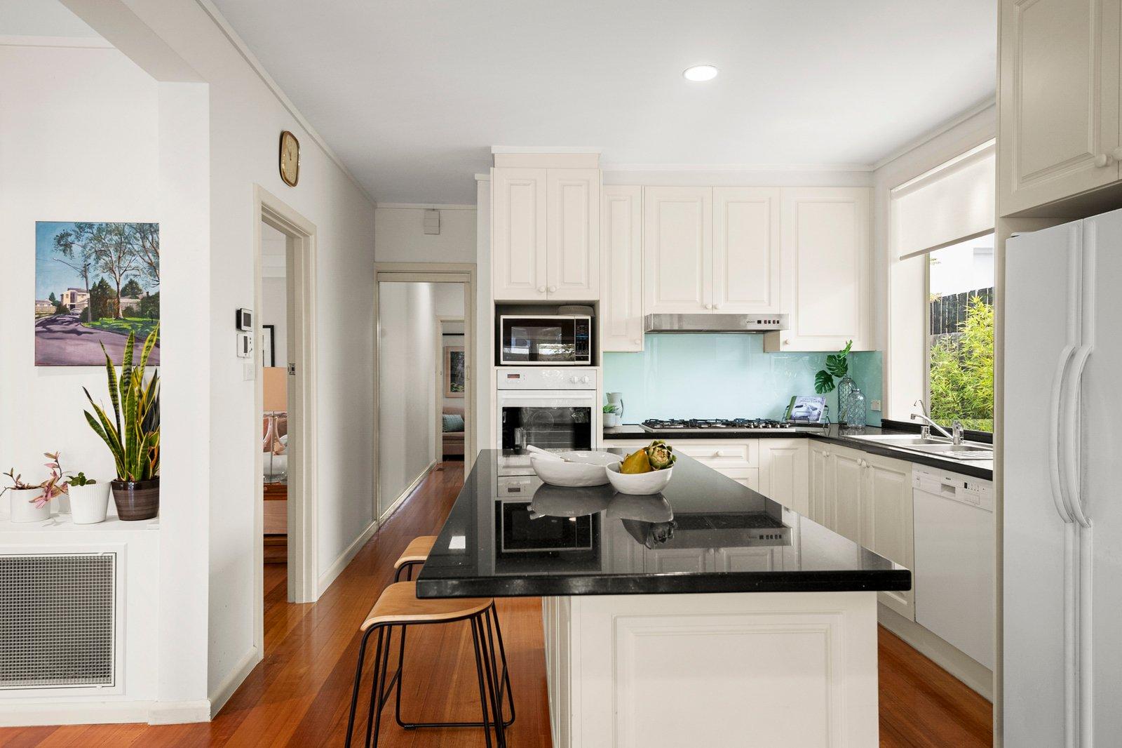 13 Salford Avenue, Balwyn, 3103