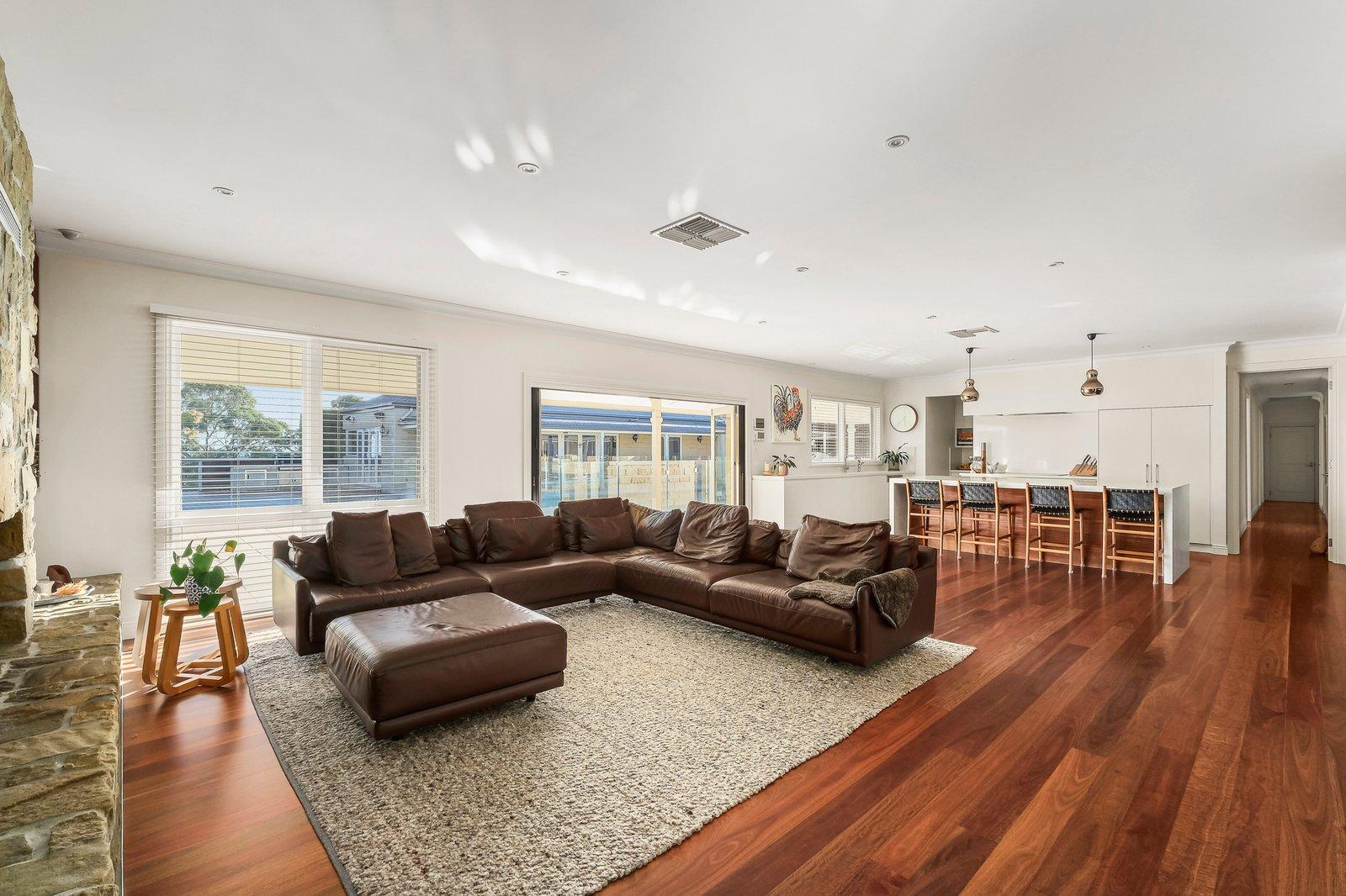 130 McArthurs Road, South Morang, 3752