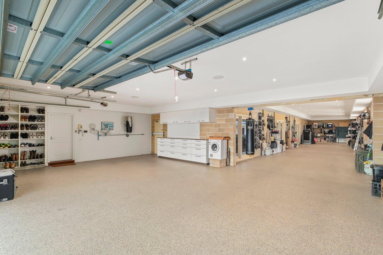 130 McArthurs Road, South Morang, 3752