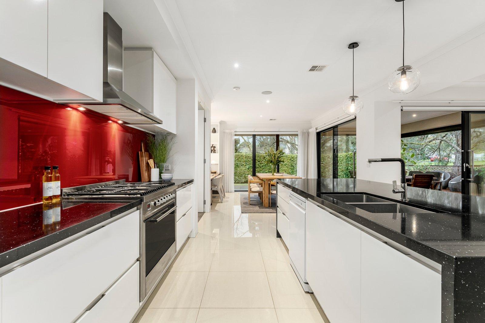 14 Dixon Street, Glen Iris, 3146