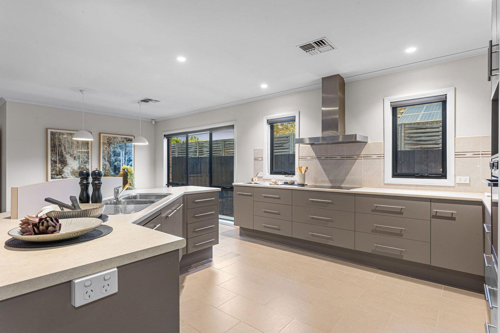 14 John William Drive, Mount Martha, 3934