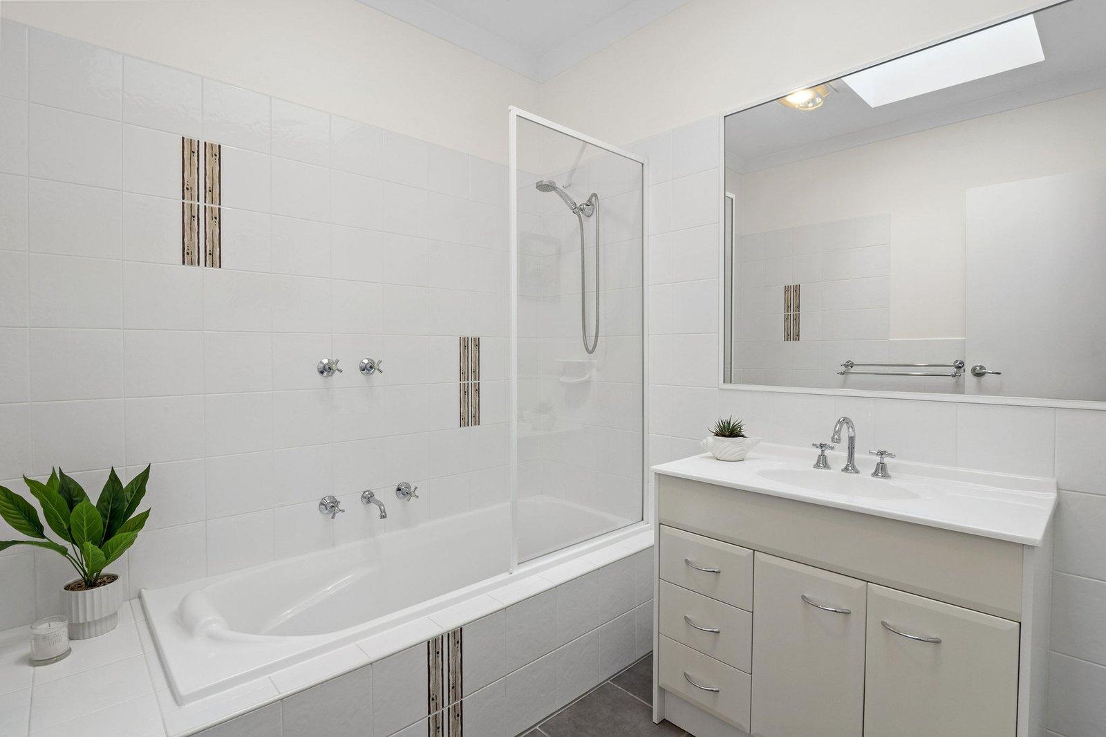 1/5 Ti Tree Grove, Mornington, 3931