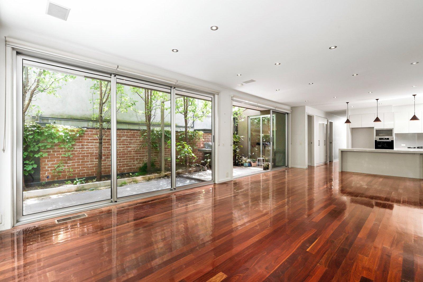 15 Trinian Street, Prahran, 3181