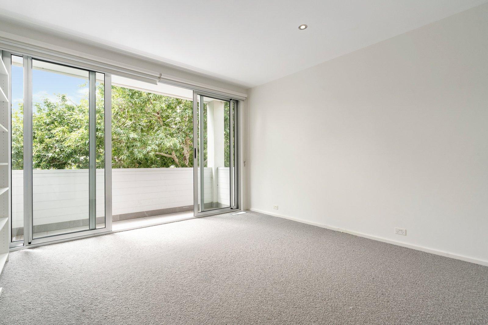 15 Trinian Street, Prahran, 3181