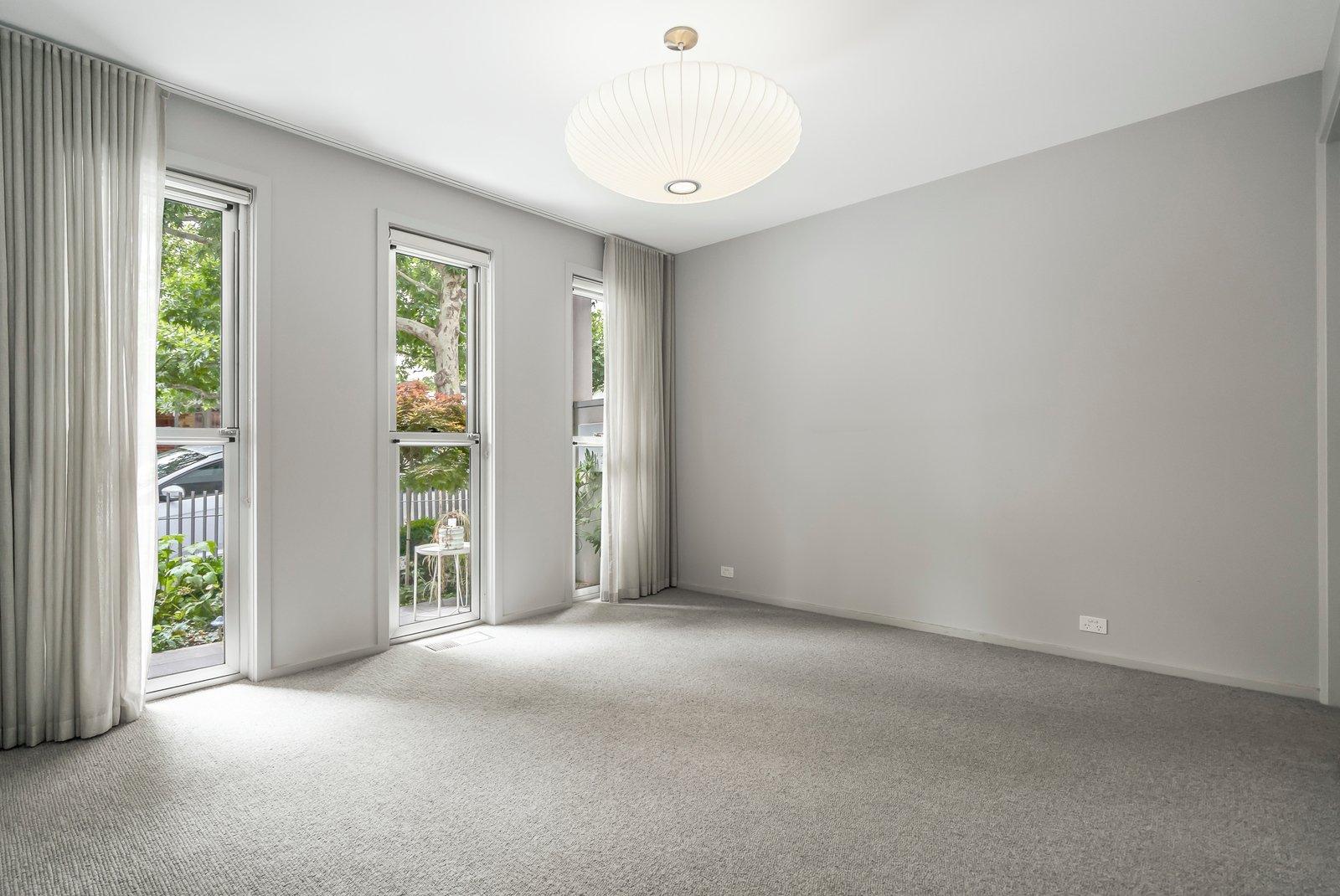 15 Trinian Street, Prahran, 3181