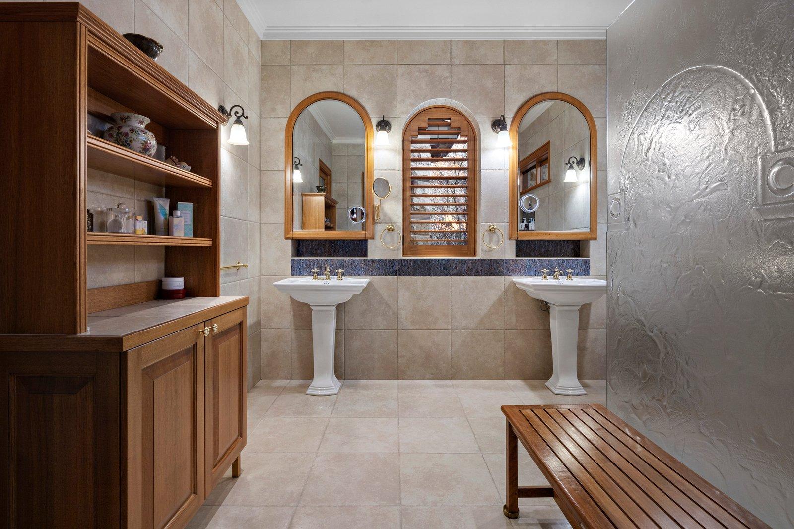 15 Watts Parade, Mount Eliza, 3930