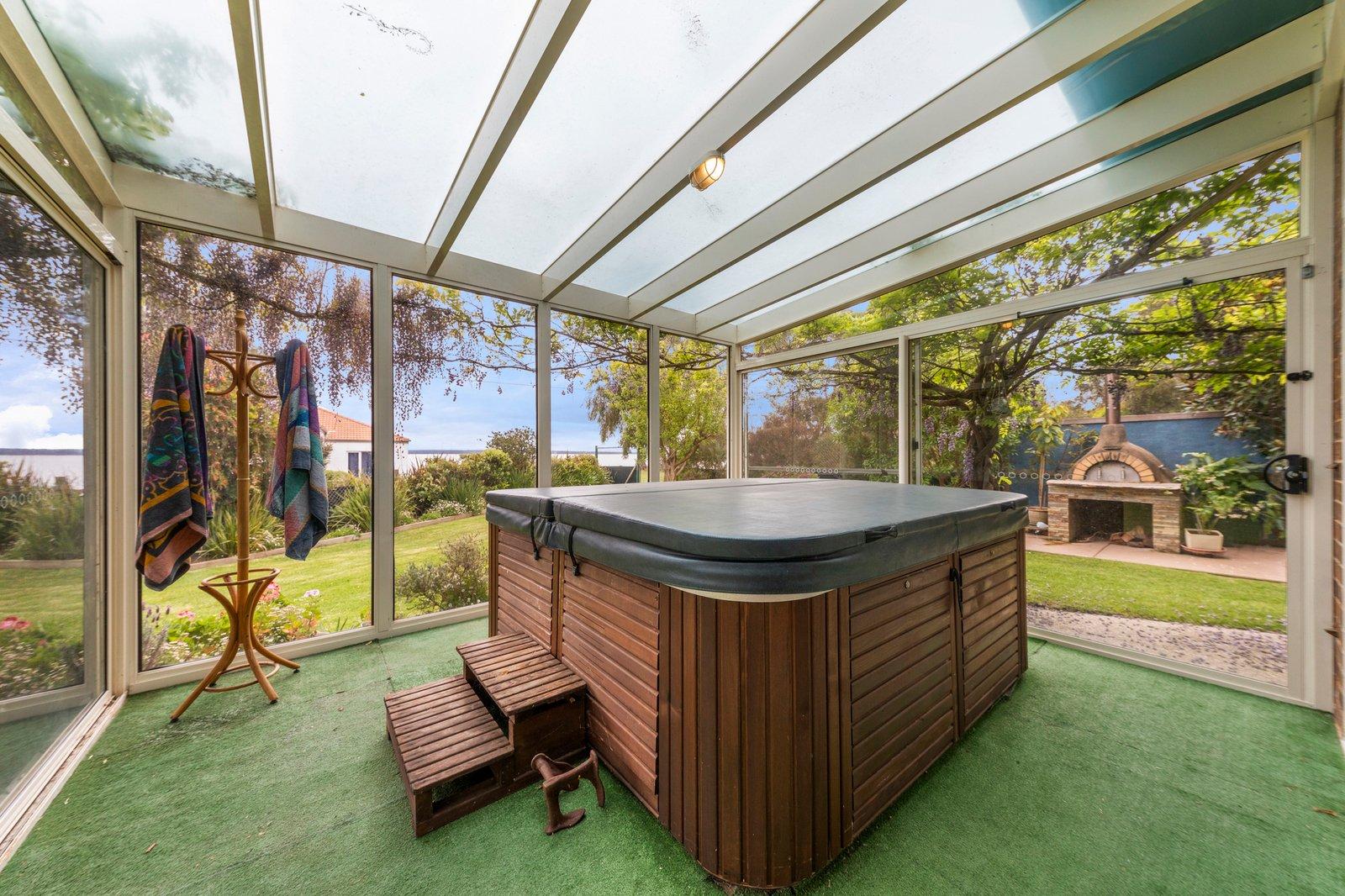 15 Wheatley Court, Grantville, 3984