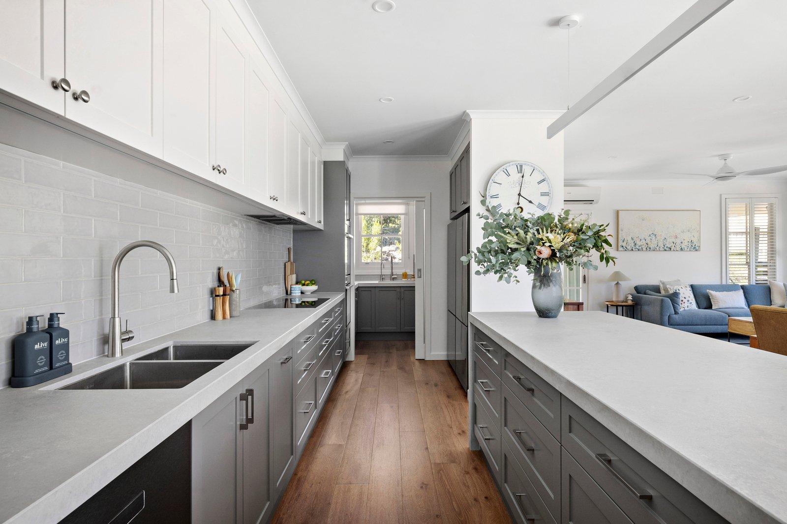 15 Amesbury Road, Mount Eliza, 3930