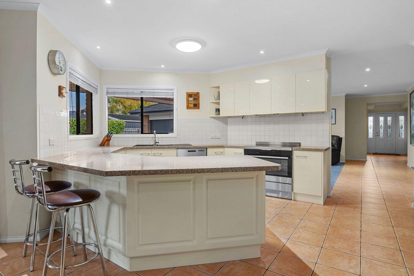 15 Aquarius Court, Mornington, 3931