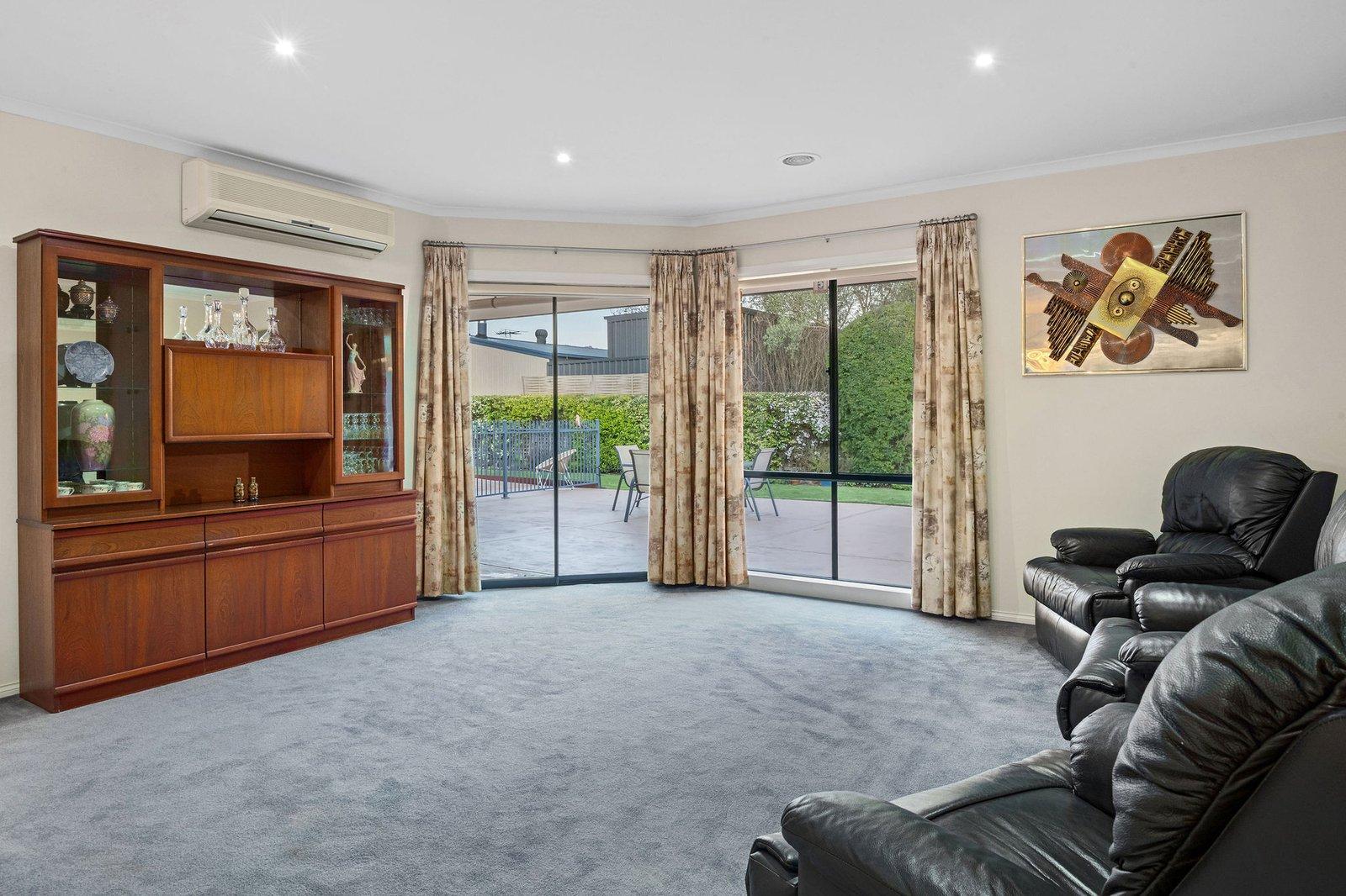 15 Aquarius Court, Mornington, 3931